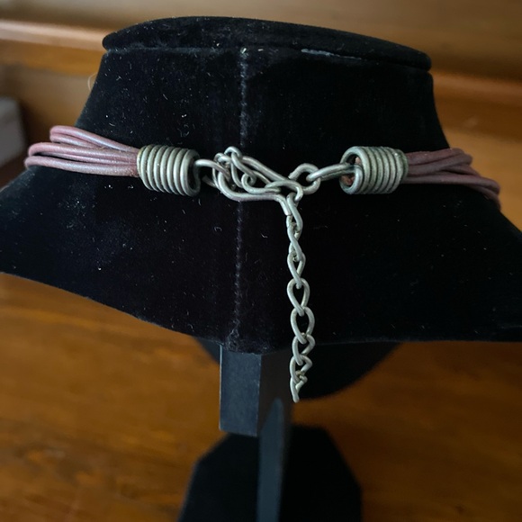 VINTAGE MULTI STRAND LEATHER METAL BIB NECKLACE - Picture 4 of 7